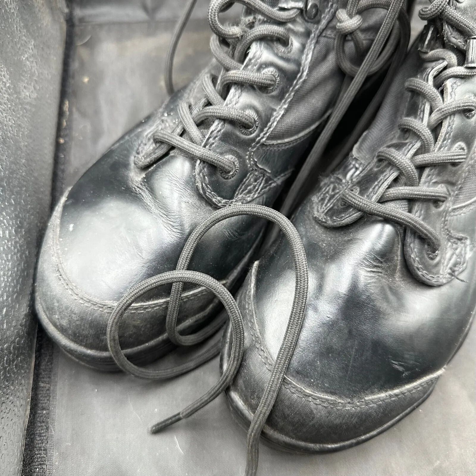 Army Black Leather High Top Magnum Combat Boots - Size EU 41 - UK 7L