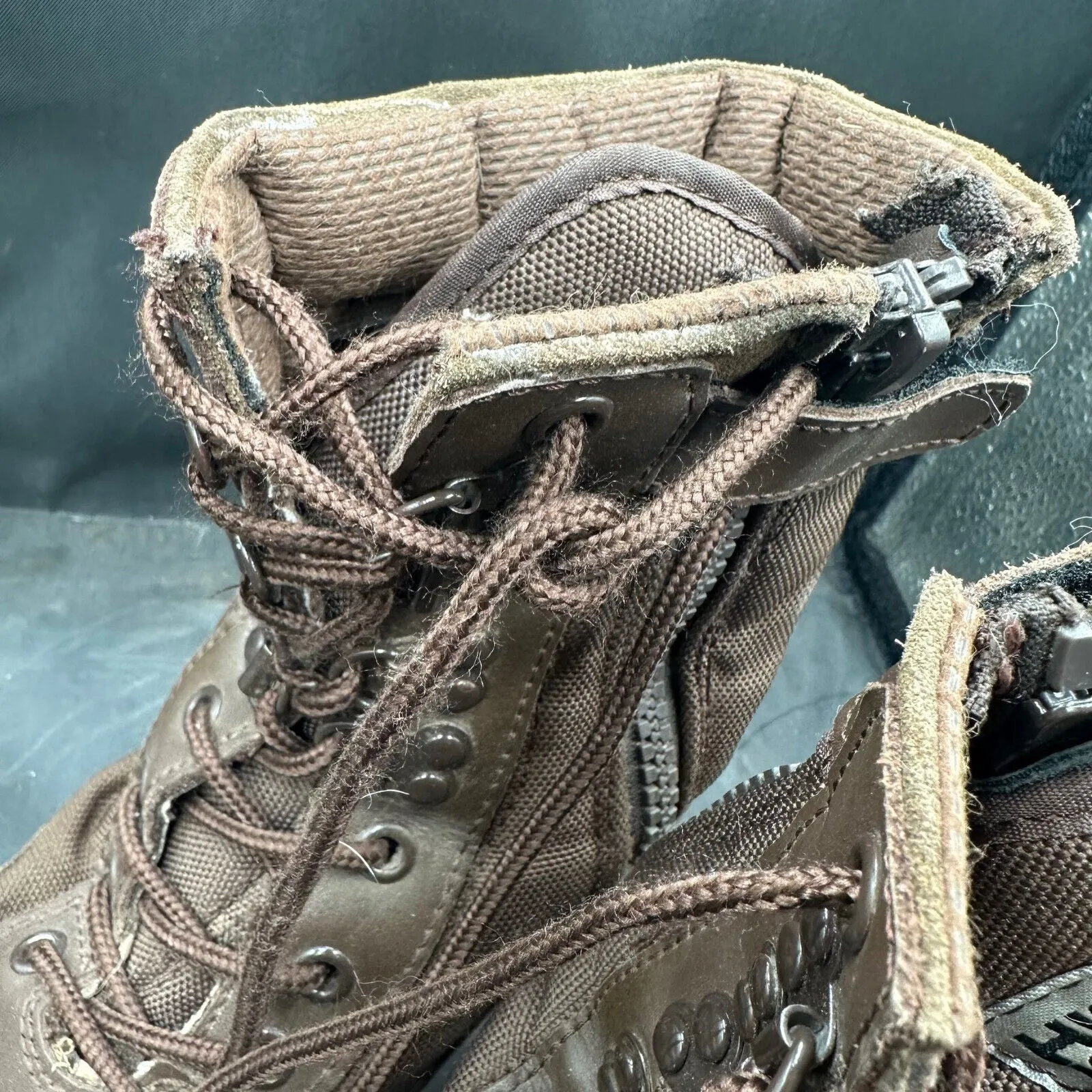 Army Brown Leather High Top Combat Boots - Size EU 37 - UK 4