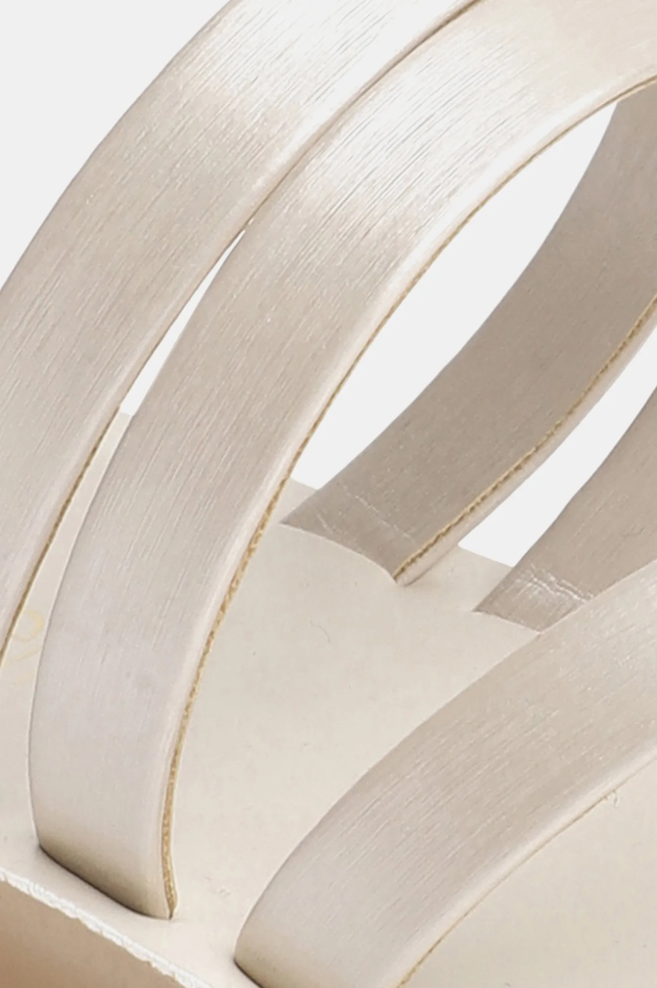 Aurelia Off White Solid Almond Toe Flat-ZKARSYN