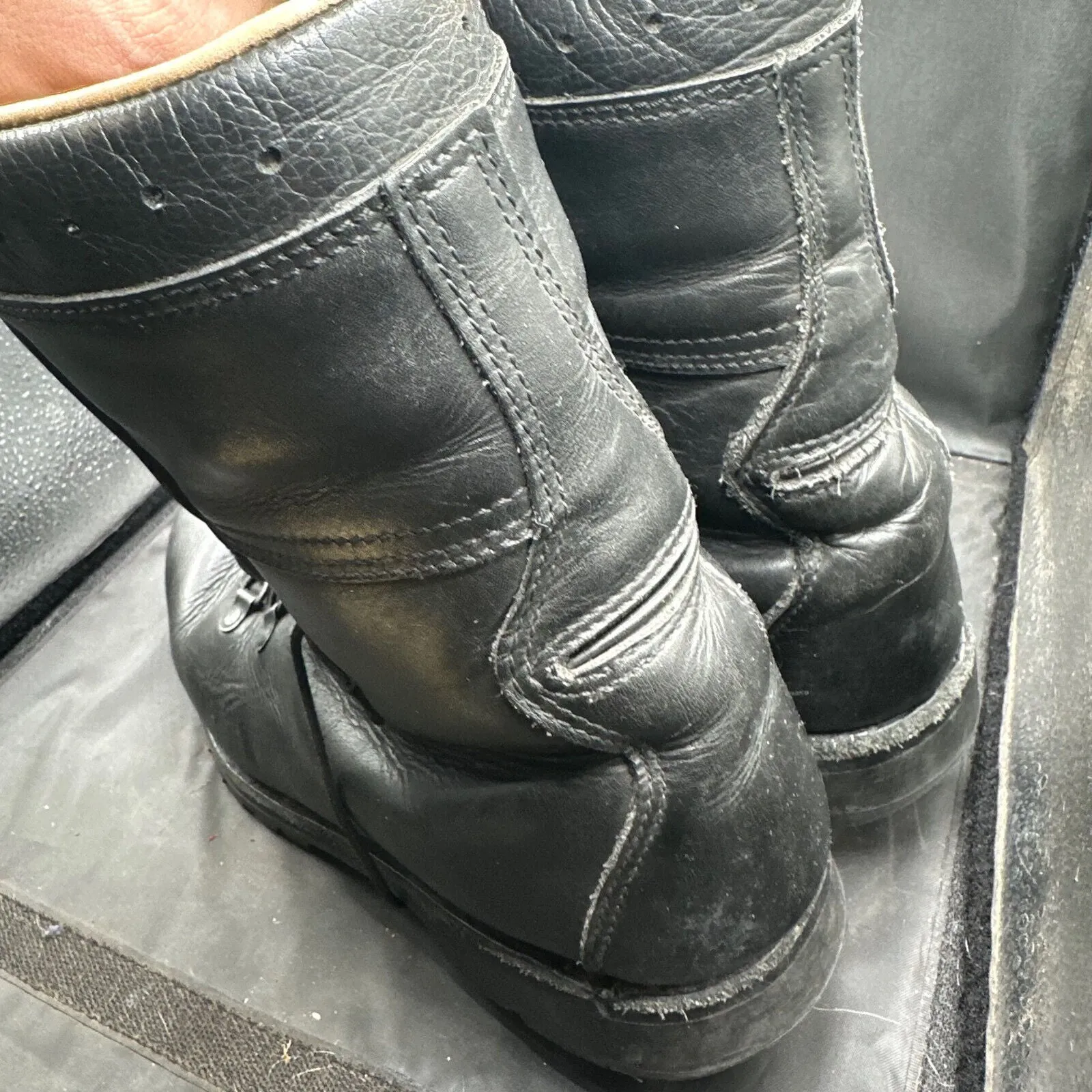 Austrian Army Black Leather Army Combat Boots - Size EU 43 - UK 9