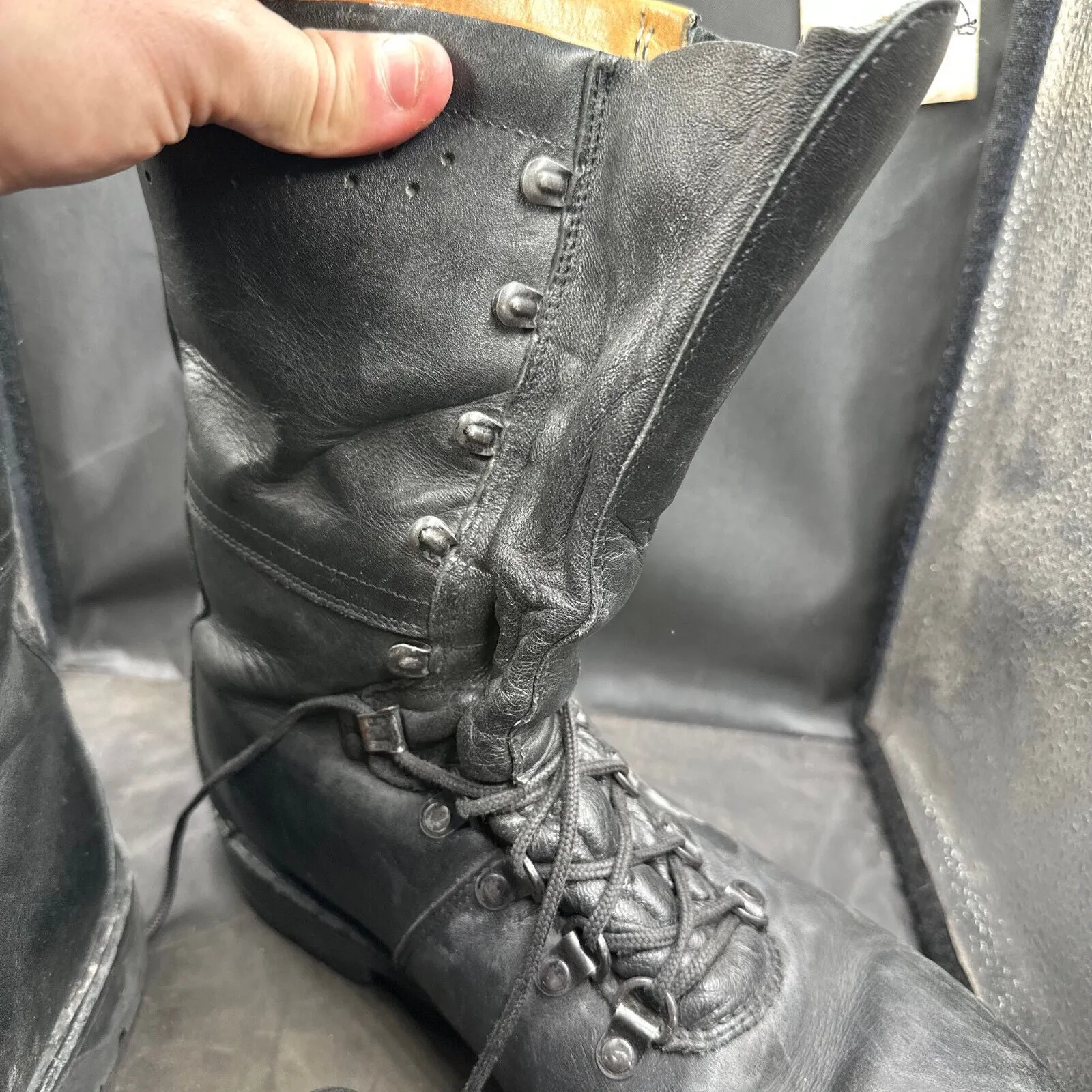 Austrian Army Black Leather Army Combat Boots - Size EU 45 - UK 10.5