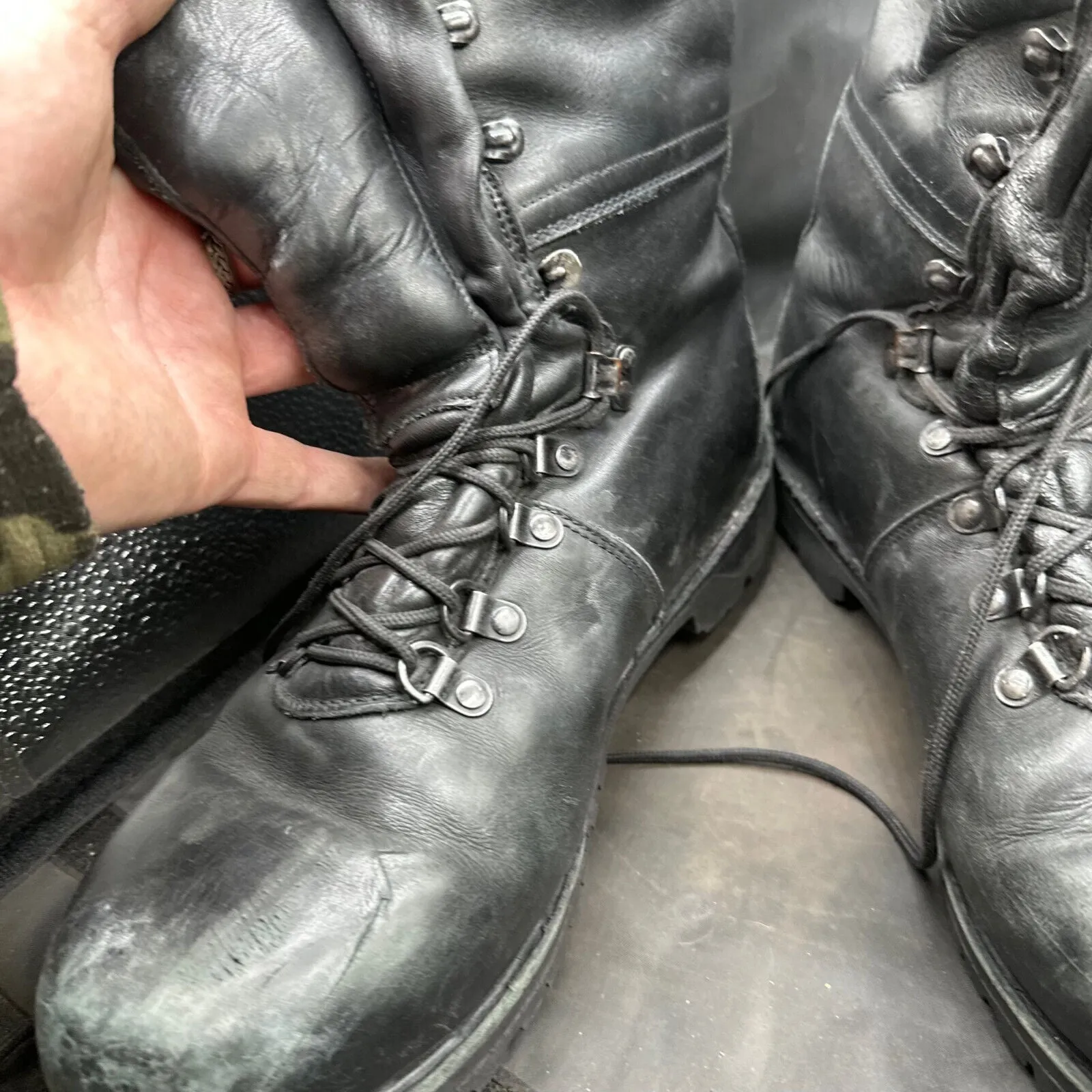 Austrian Army Black Leather Army Combat Boots - Size EU 45 - UK 10.5