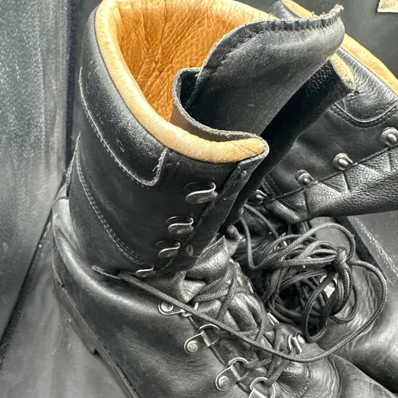 Austrian Army Black Leather Army Combat Boots - Size EU 46 - UK 11