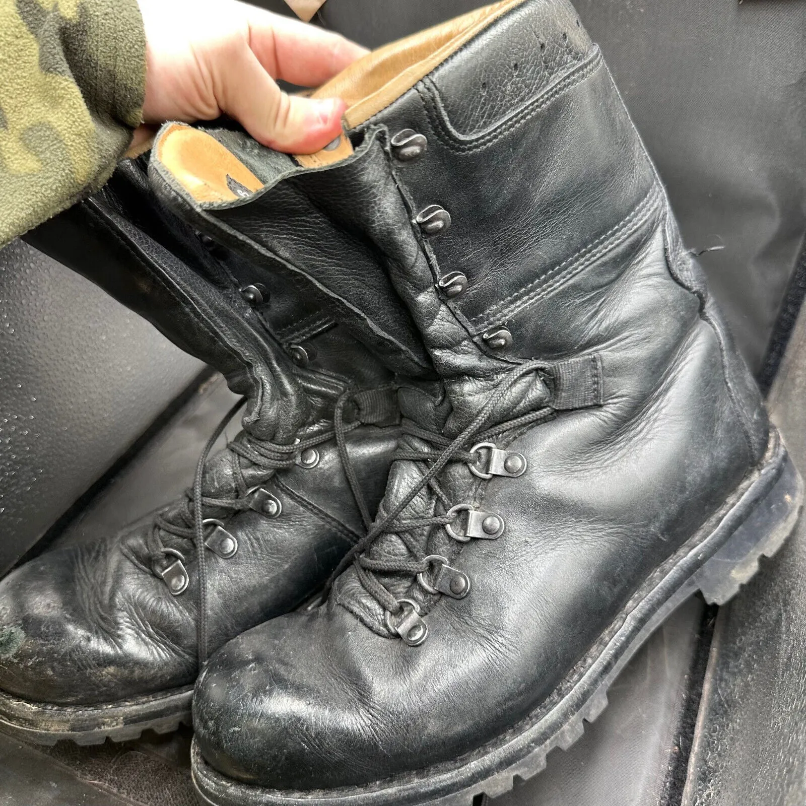 Austrian Army Black Leather Heavy Duty Combat Boots - Size EU 43 - UK 9