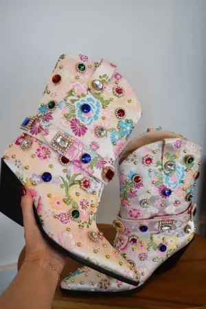 Azalea Wang Diligent Western Boots