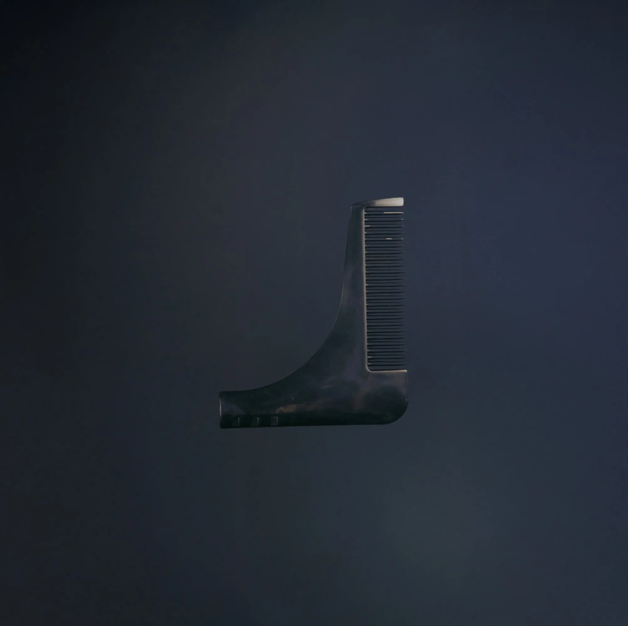 BEARD CARE | SHAPING TOOL