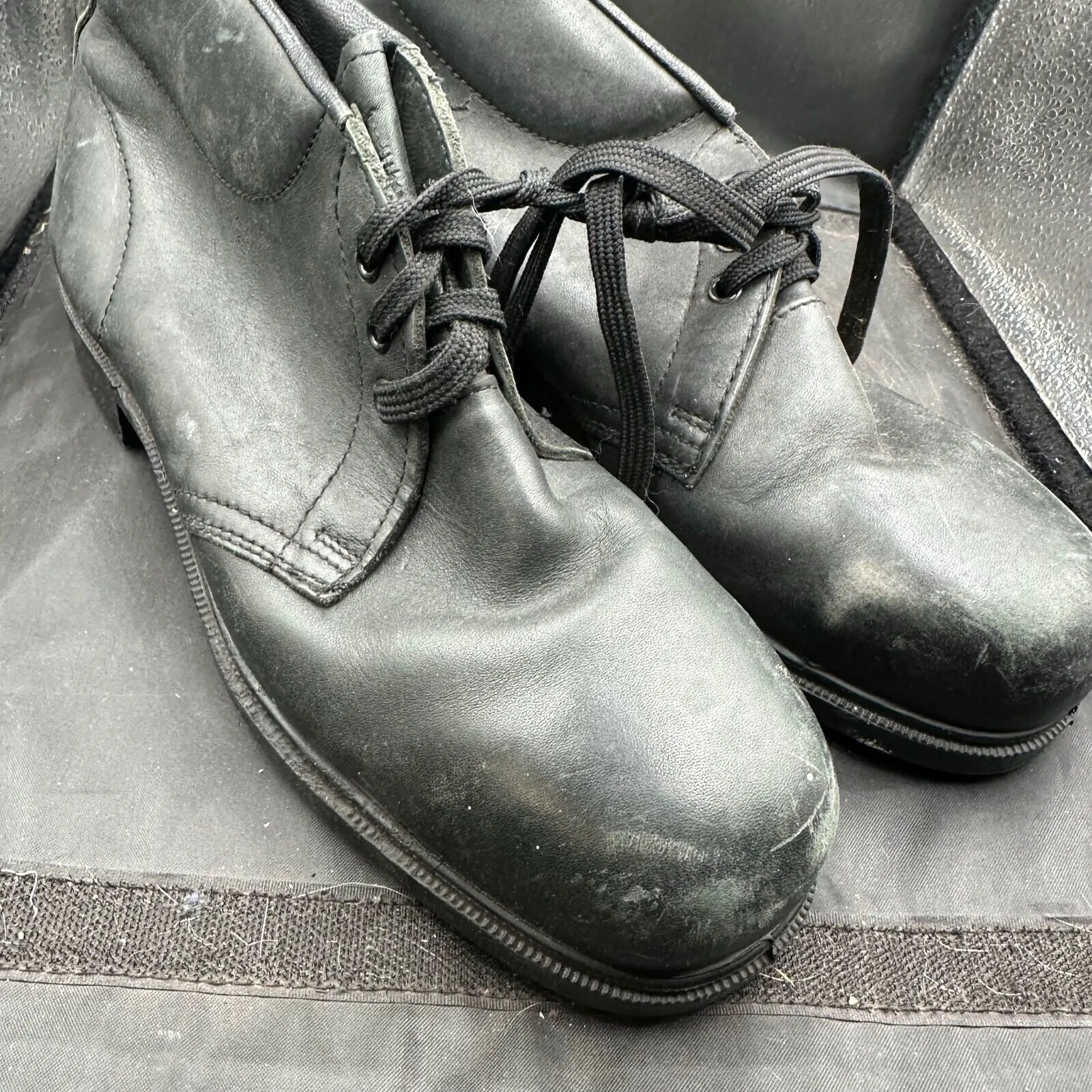 British Army Black Leather Safety / Combat Boots - Size EU 43 - UK 9