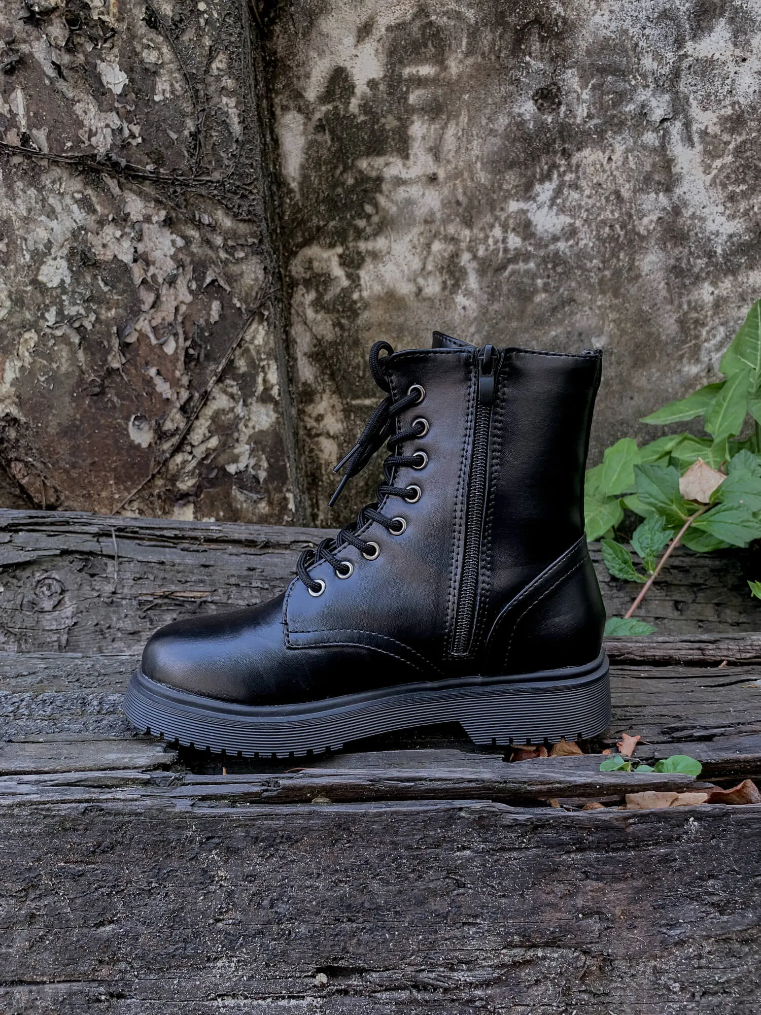 Classic Martin Boot - Black