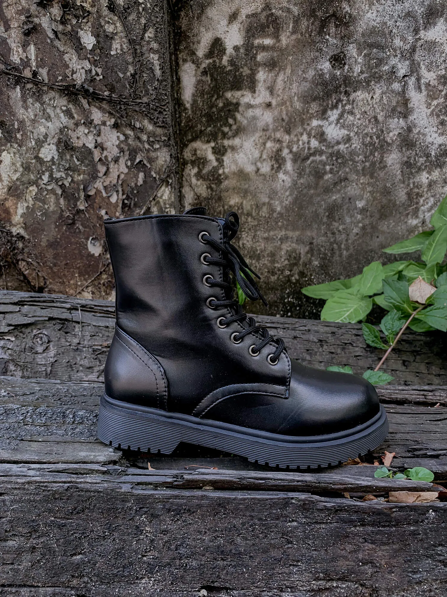 Classic Martin Boot - Black
