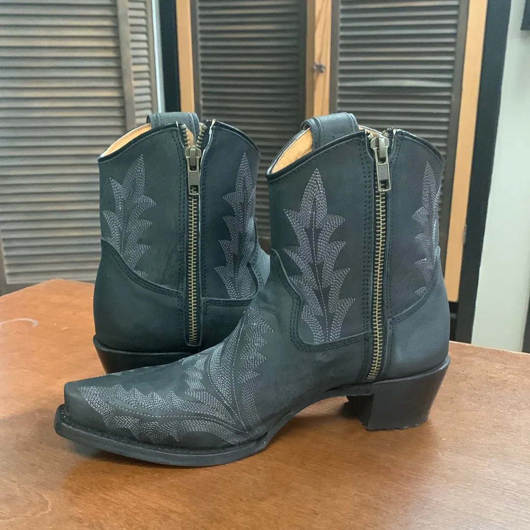 CORRAL  Circle G Women's Black Embroidery Zipper Ankle Boot