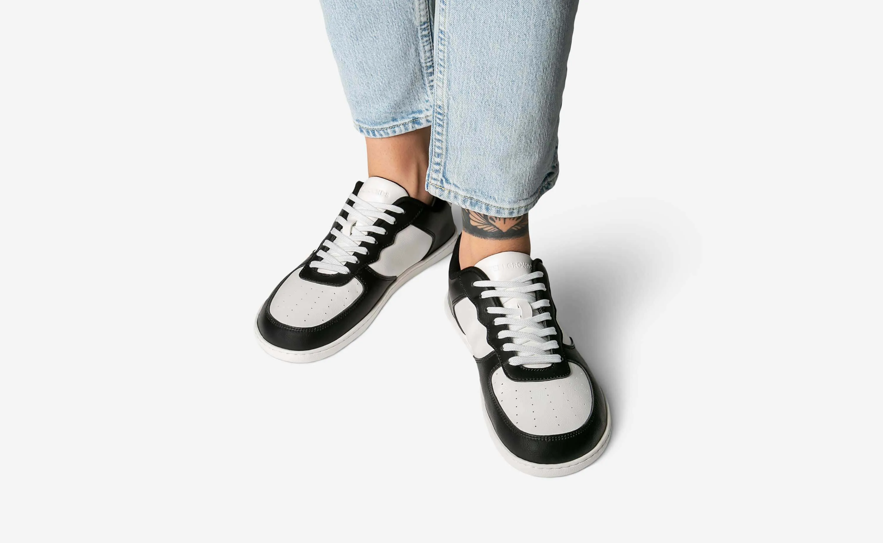 Courtside Classic - Retro Black