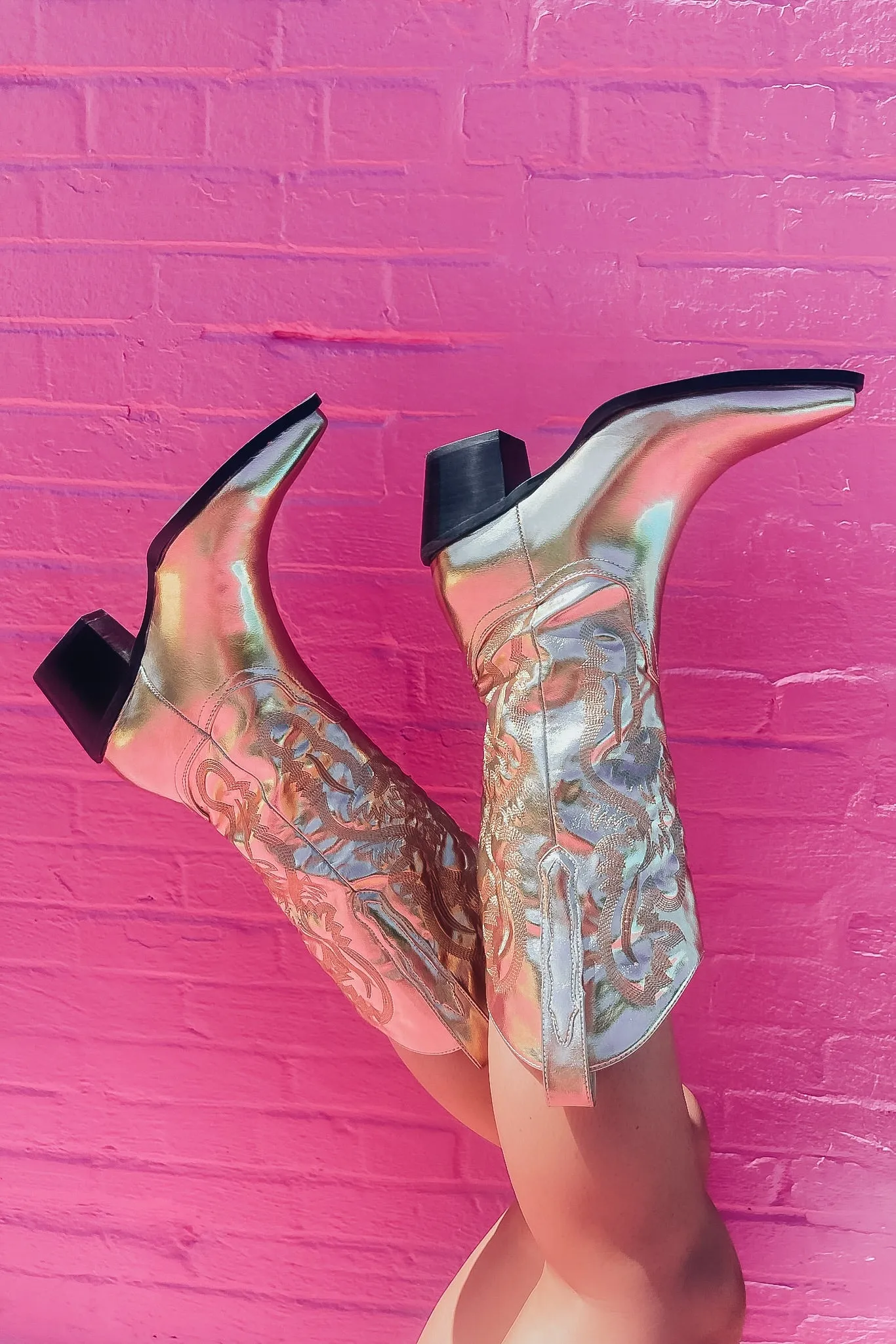 Danilo Cowgirl Boots - Metallic Gold