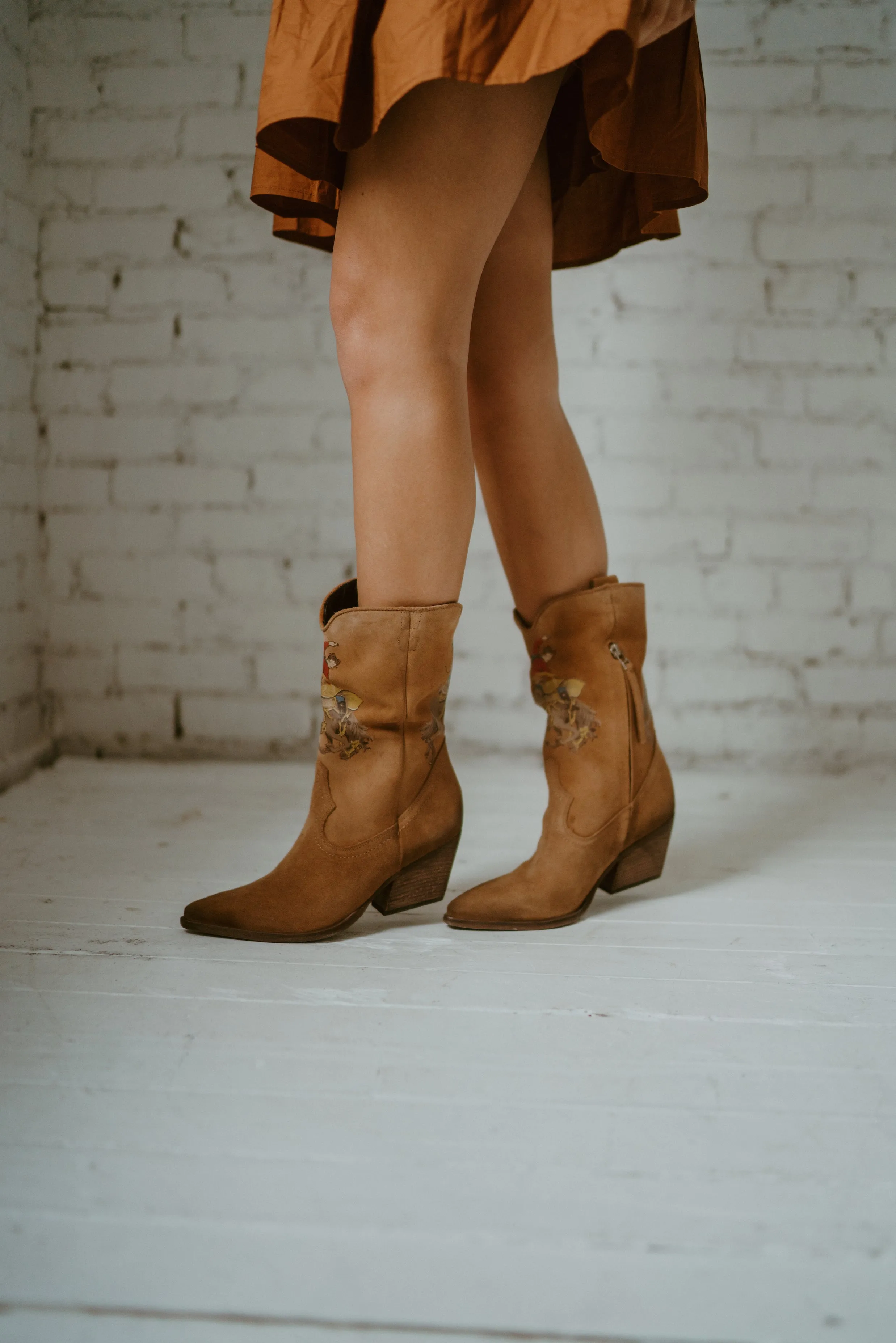 Giddy Up Boots | Brown