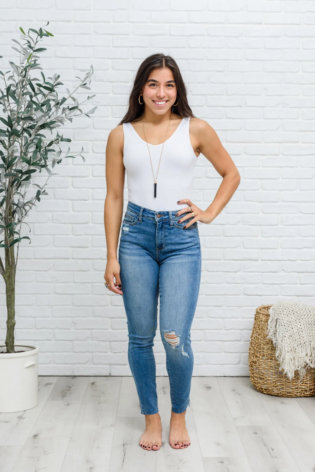 Hi-waisted Dandelion Embroidery Skinny by Judy Blue