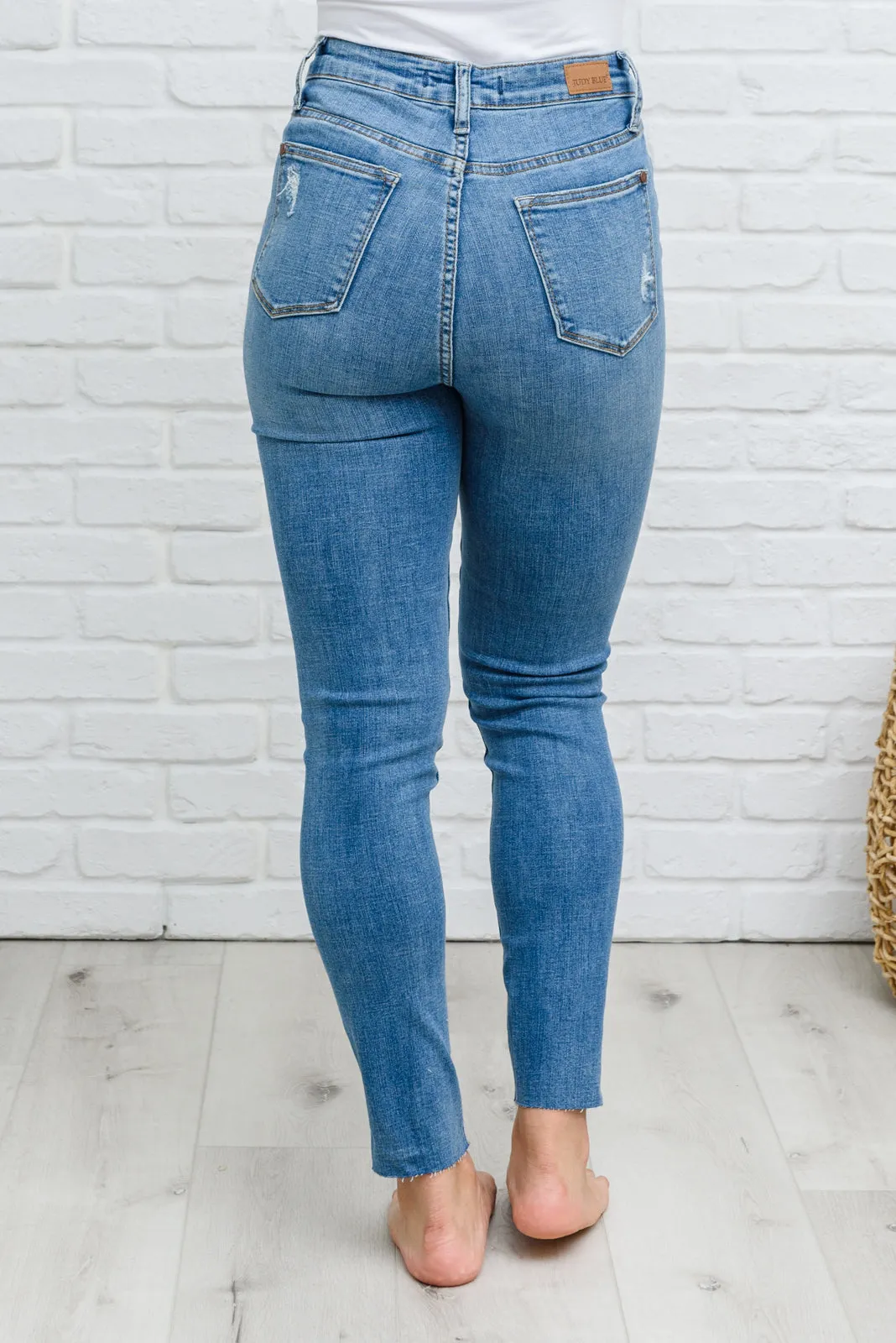 Hi-waisted Dandelion Embroidery Skinny by Judy Blue