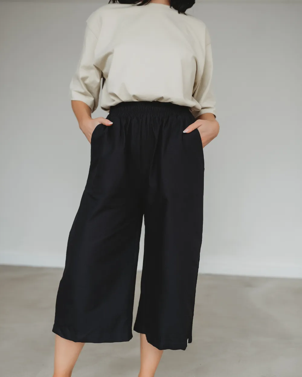 Judy Black Crop Trousers