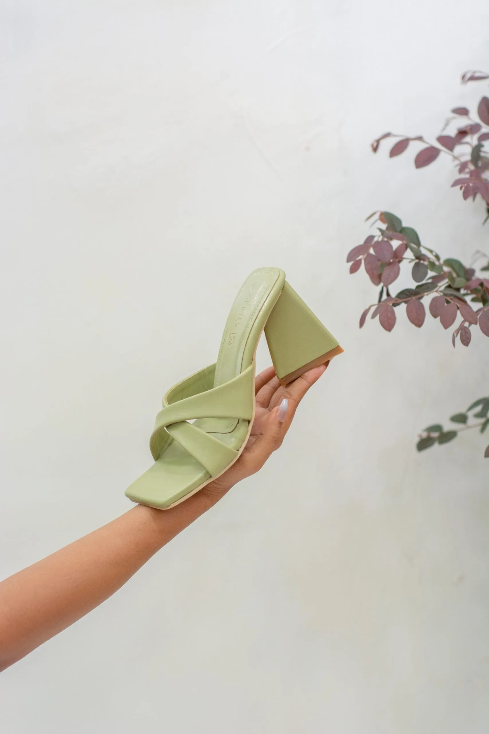 Lea Crossover Triangle Heels