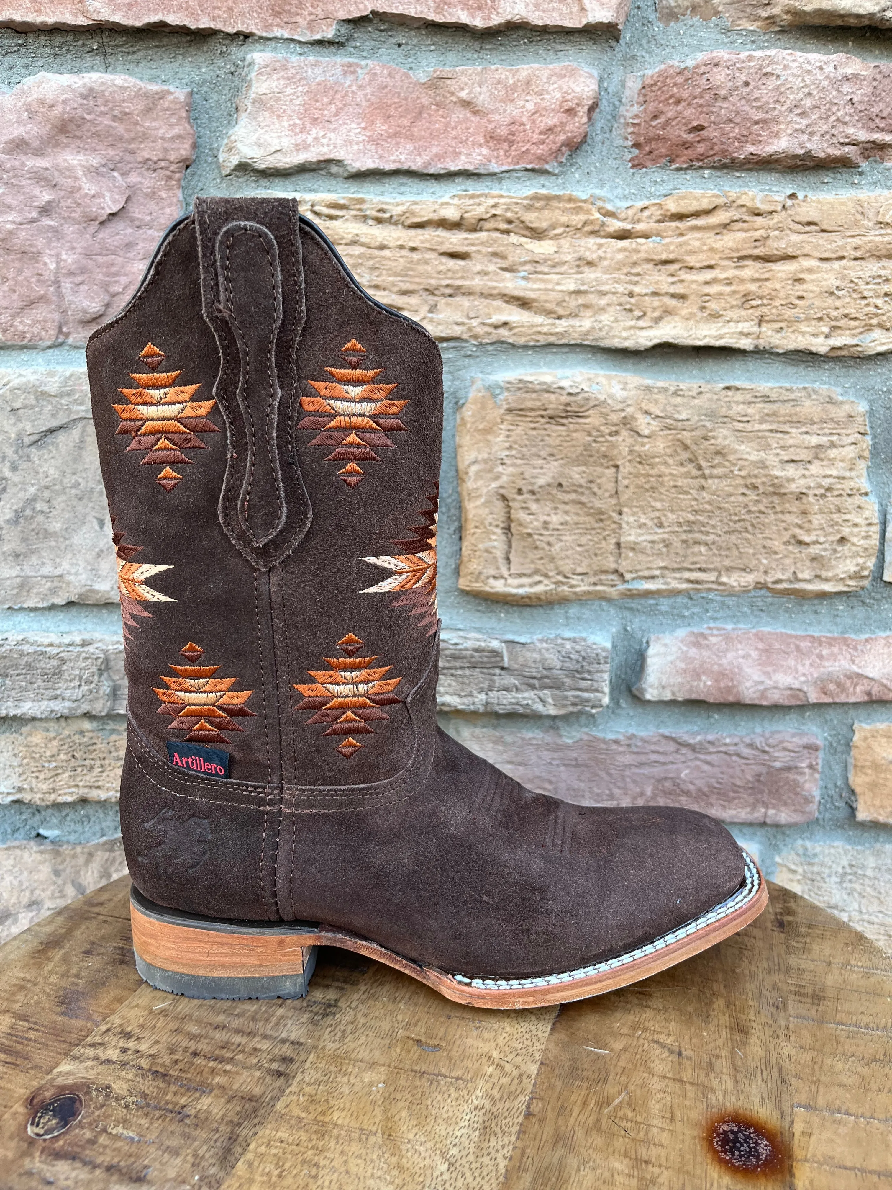 Men’s Artillero Brown Suede Wide Square Toe Boots