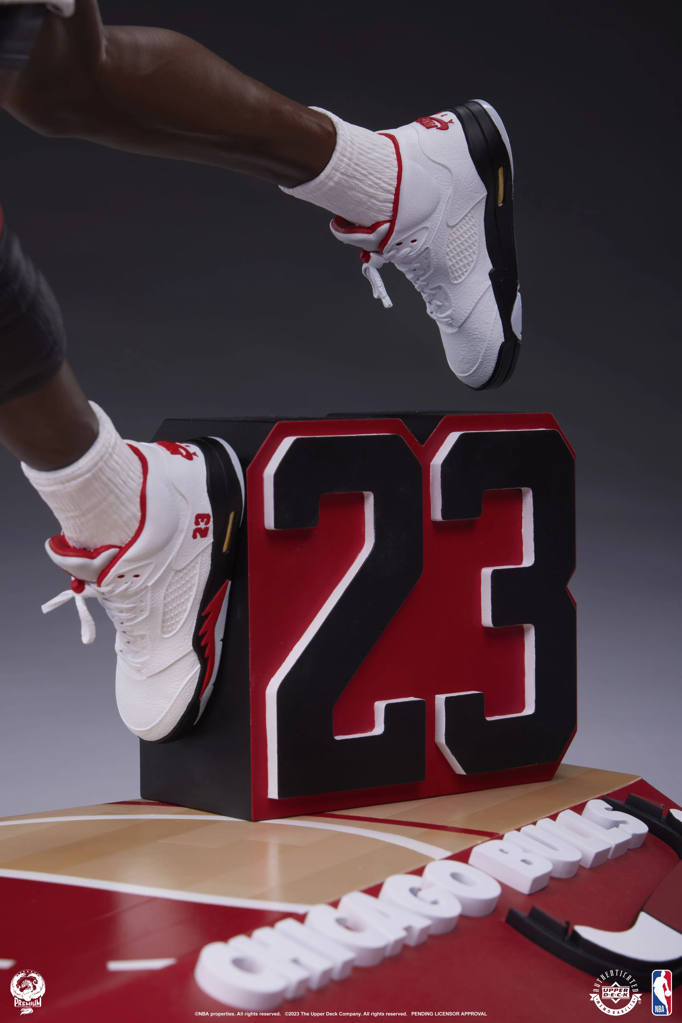 Michael Jordan 1/4 Scale Statue Pre-order
