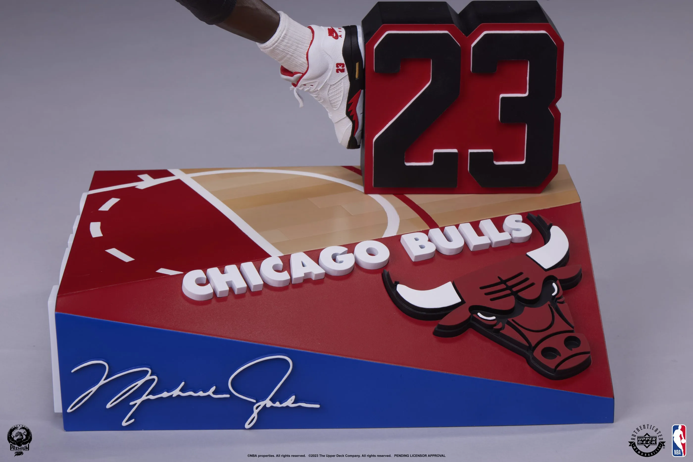 Michael Jordan 1/4 Scale Statue Pre-order