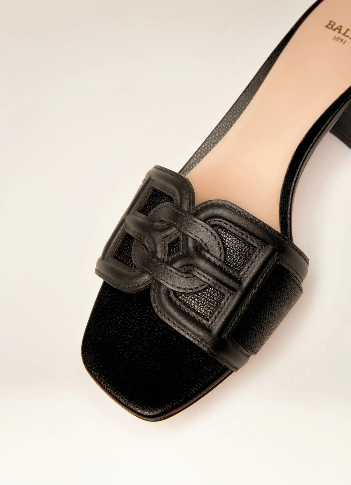 Peoni - Sandals