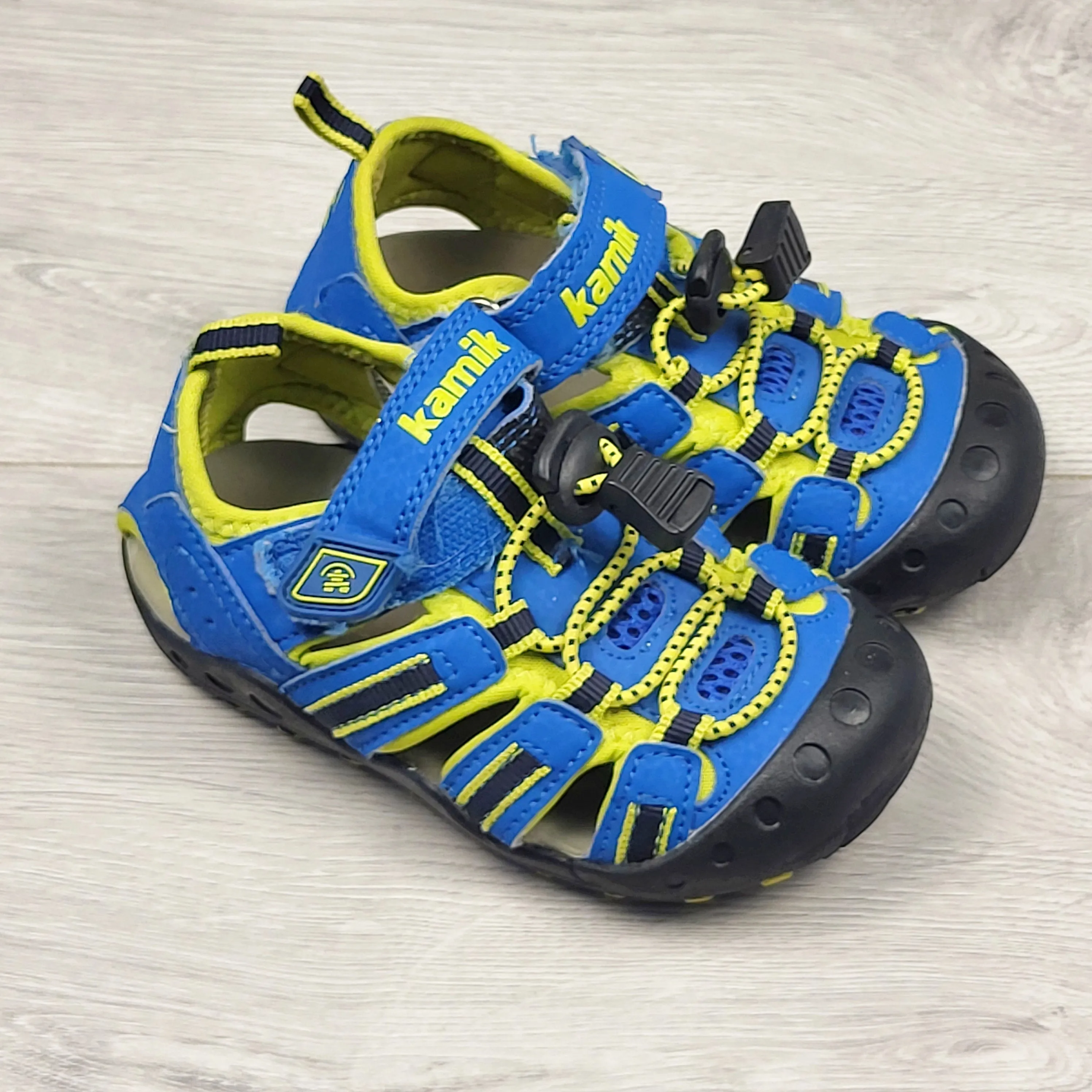 PS3 - Kamik blue closed toe sport sandals. Size 7 🍁