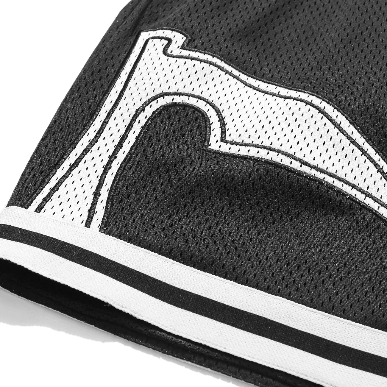 "BSKT" Short Noir Blanc Streetwear - URB1™