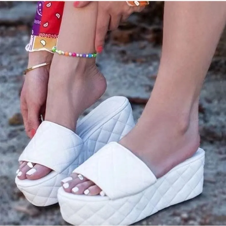 Solid Plaid Platform Sandals Women Shoes Hot Thick Sole Slipper Summer Autumn Slides Plus Size 43 Zapatillas Mujer Casa