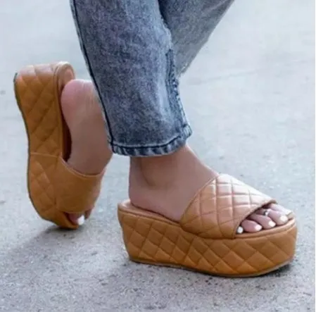 Solid Plaid Platform Sandals Women Shoes Hot Thick Sole Slipper Summer Autumn Slides Plus Size 43 Zapatillas Mujer Casa