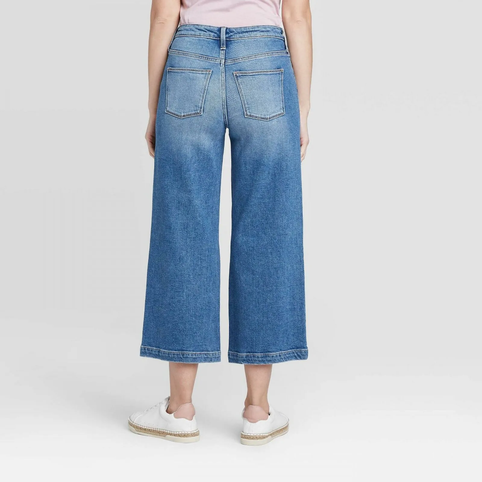 Universal Thread Women's High Rise Wide Leg Cropped Jeans