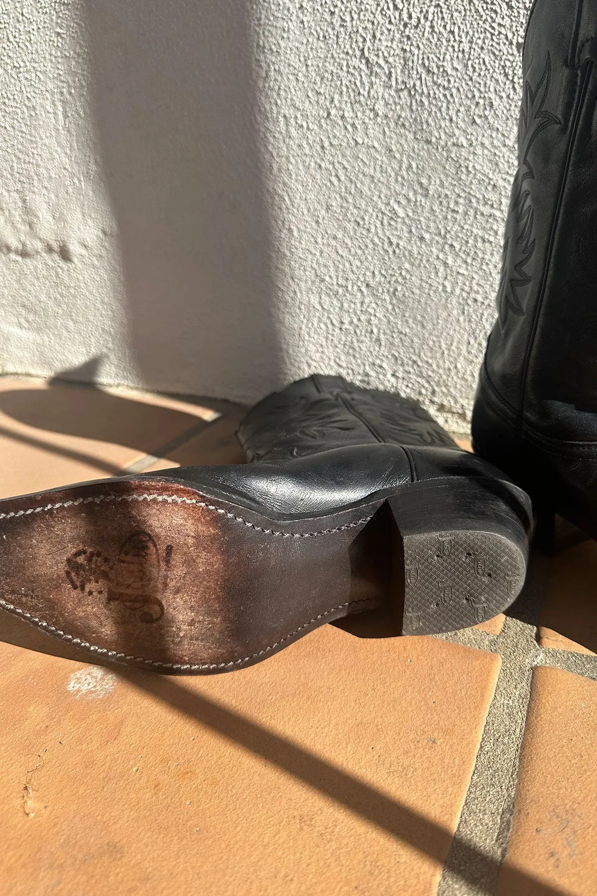 VINTAGE JUSTIN COWBOY BOOTS | black