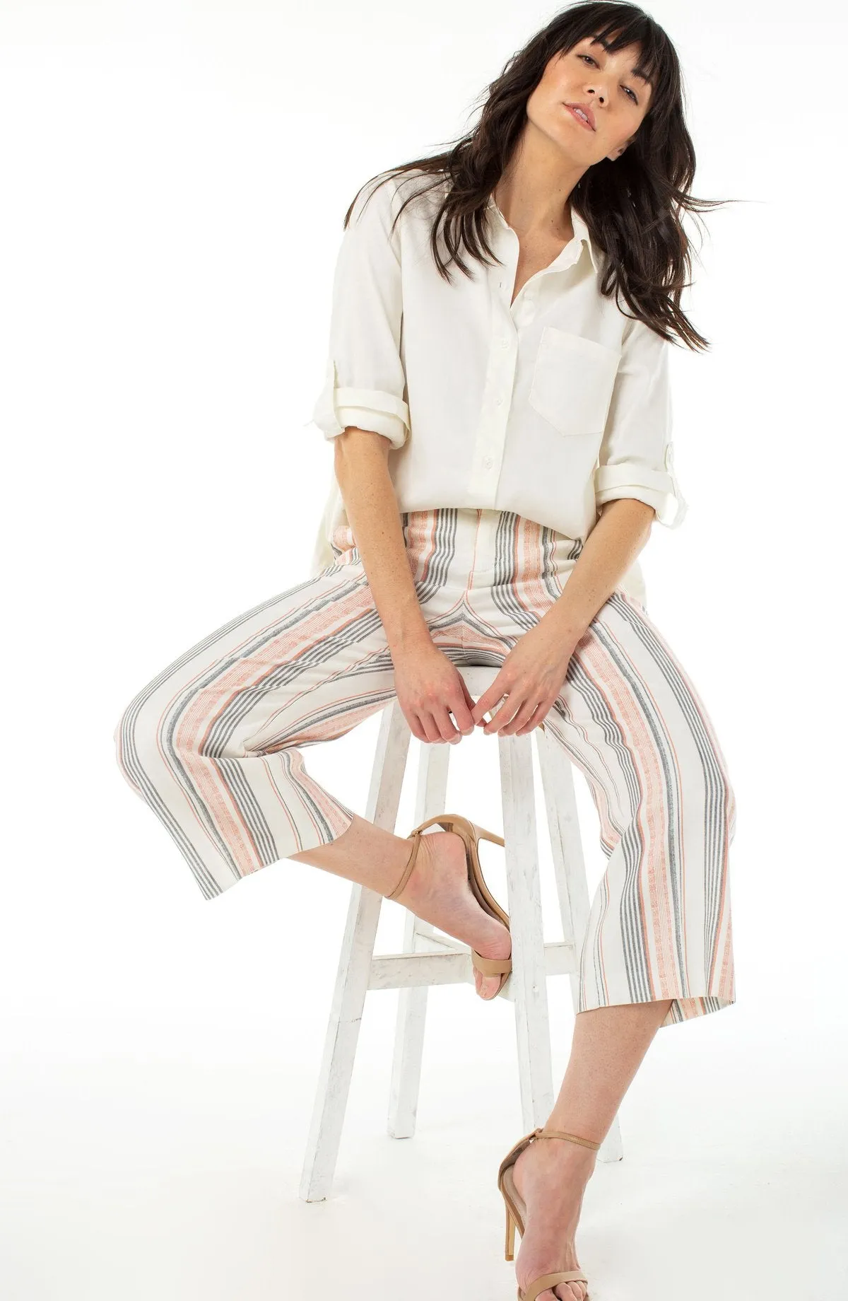Wide Leg Cropped Trouser