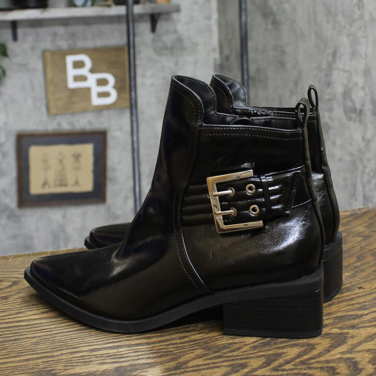 Wild Fable Giovanna Buckle Western Ankle Boots with Memory Foam Insole Black 10M