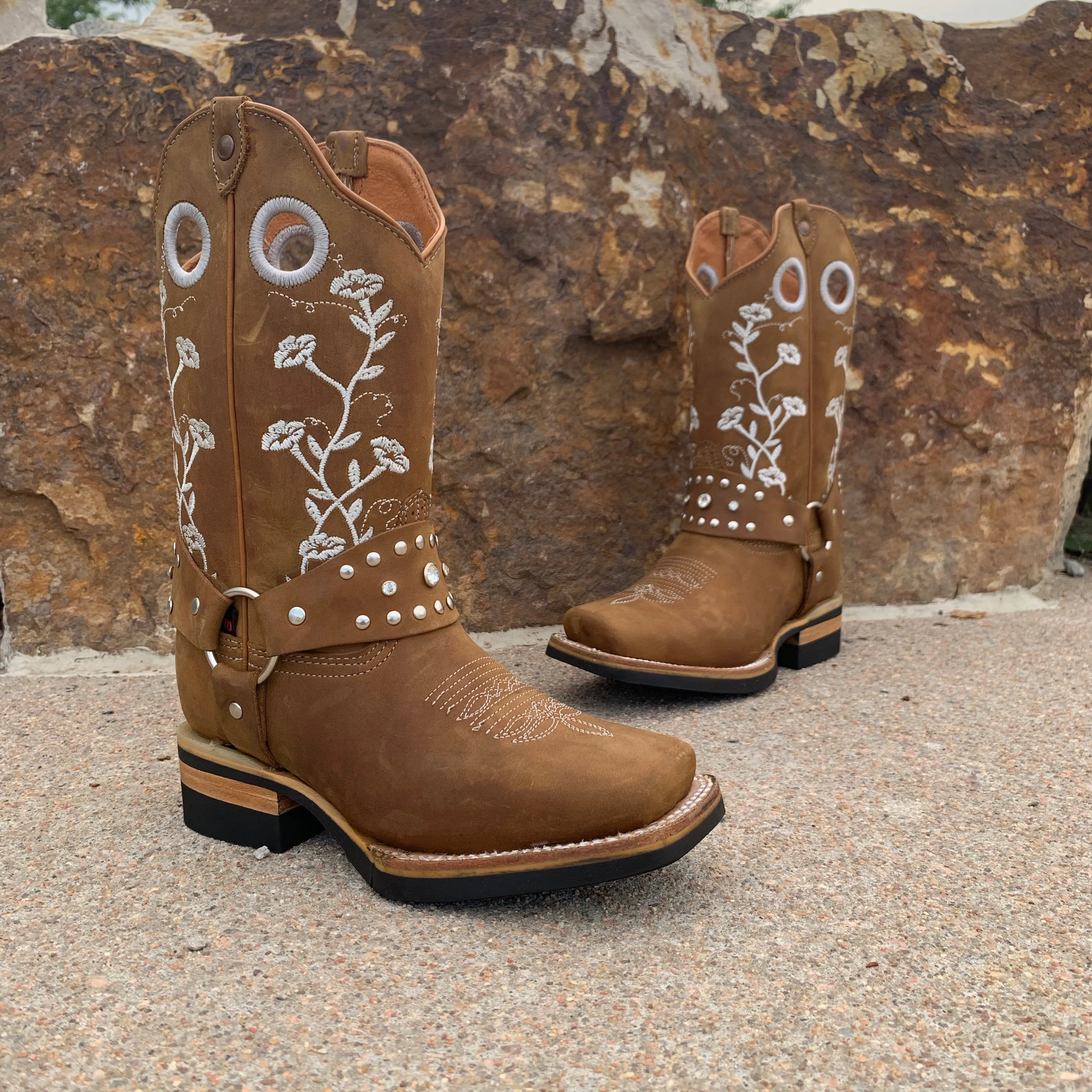 Women's Artillero Floral Design With Rhinestones Boots